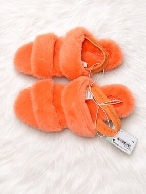 Abound Neon Orange Fuzzy Slide Sandals Plush Strappy Women’s Size 7 NWT